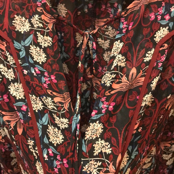 Floral Red Blouse - Picture 2 of 7